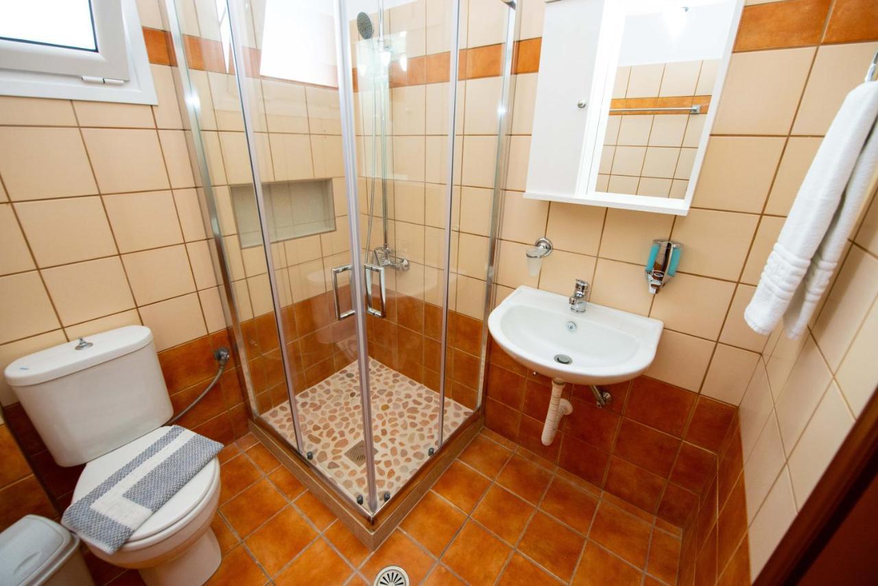 Lena'S Apartments Astrakeri Dış mekan fotoğraf